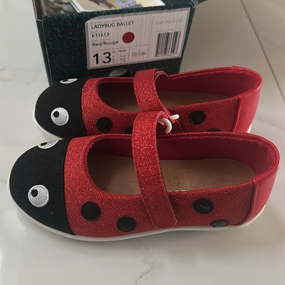 Emu Australia ladybug shoes - size 13 new in box - Picture 4 of 5